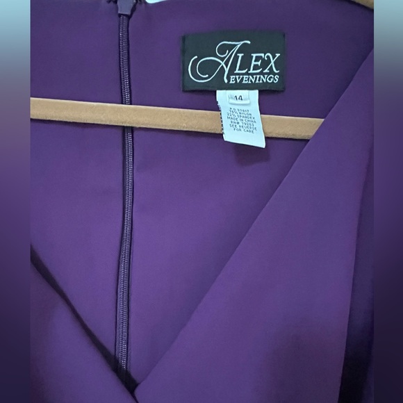 evening dress/ gown worn 1 time - Picture 3 of 5